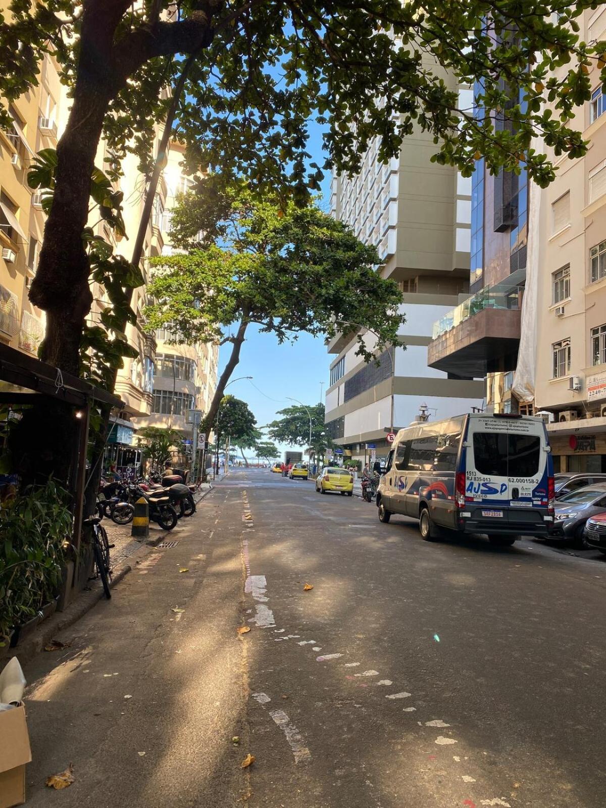 Lindo Climatizado Copacabana Apartamento *